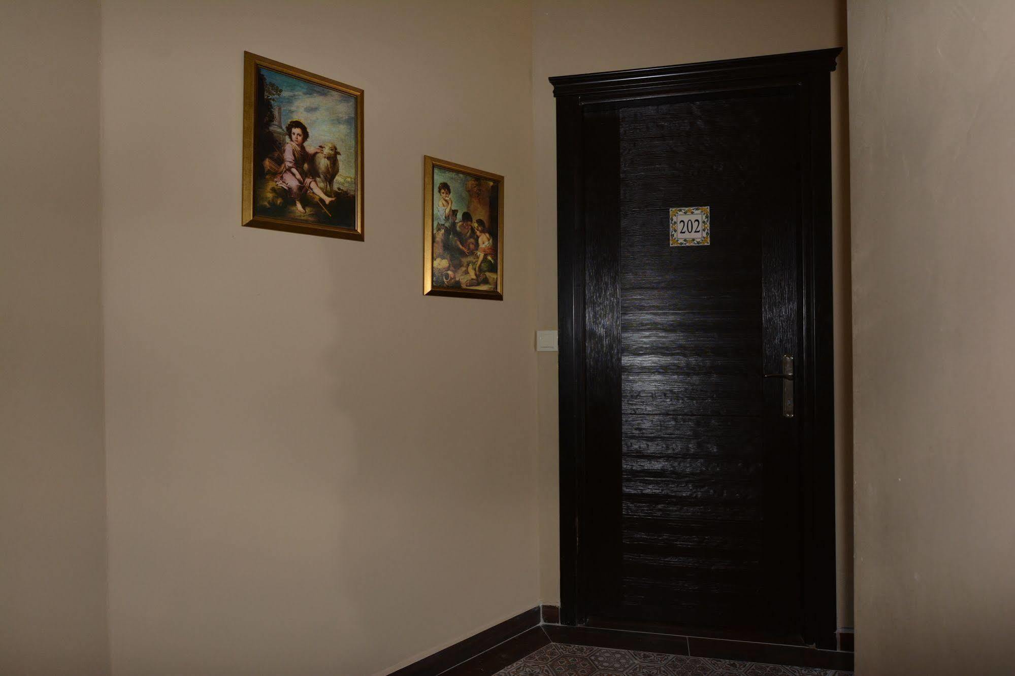 Hayriye Hanim Ege Ayvalı エクステリア 写真